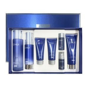 OHUI Clinic Science 3pcs Gift Set – A premium skincare set featuring toner, emulsion, and cream, designed to strengthen the skin barrier and restore healthy, radiant skin through advanced dermatological formulas.
