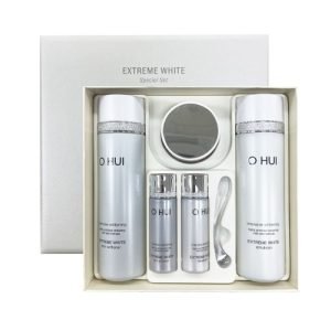 OHUI Extreme White 3pcs Gift Set – Brightening skincare set with snow lotus extract, includes toner, emulsion, and cream for radiant, even-toned skin.