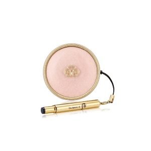 The History of Whoo Gongjinhyang Mi Royal Lip Balm 7g – A luxurious Korean lip balm that hydrates and nourishes lips with oriental herbal ingredients.
